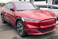2021FordMach-E001